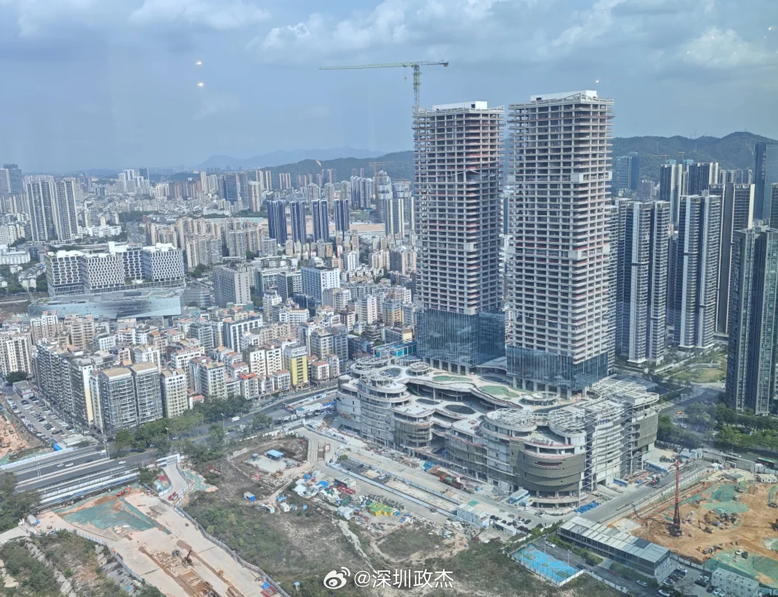 深圳买家：预算400万看房，首付自己出一点剩下家里凑，看房半个月，从光明看到龙华