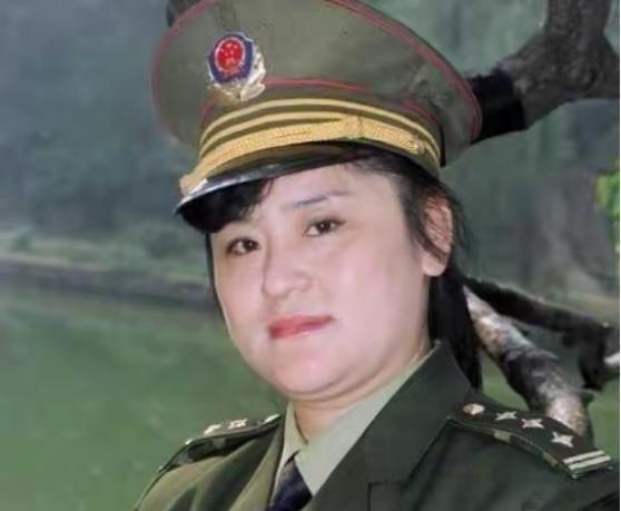 1988年，郑州火车站一位姑娘突然被三名大汉强行塞进了出租车，当车子在路口急刹的