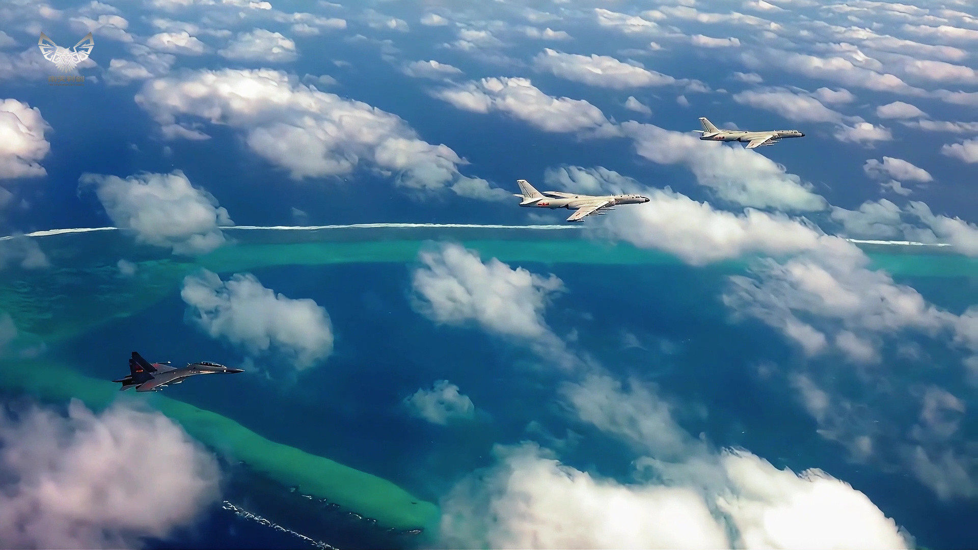 图1-5，1月底中国空军轰-6K和苏-30MKK、歼-16一起巡航黄岩岛，其中