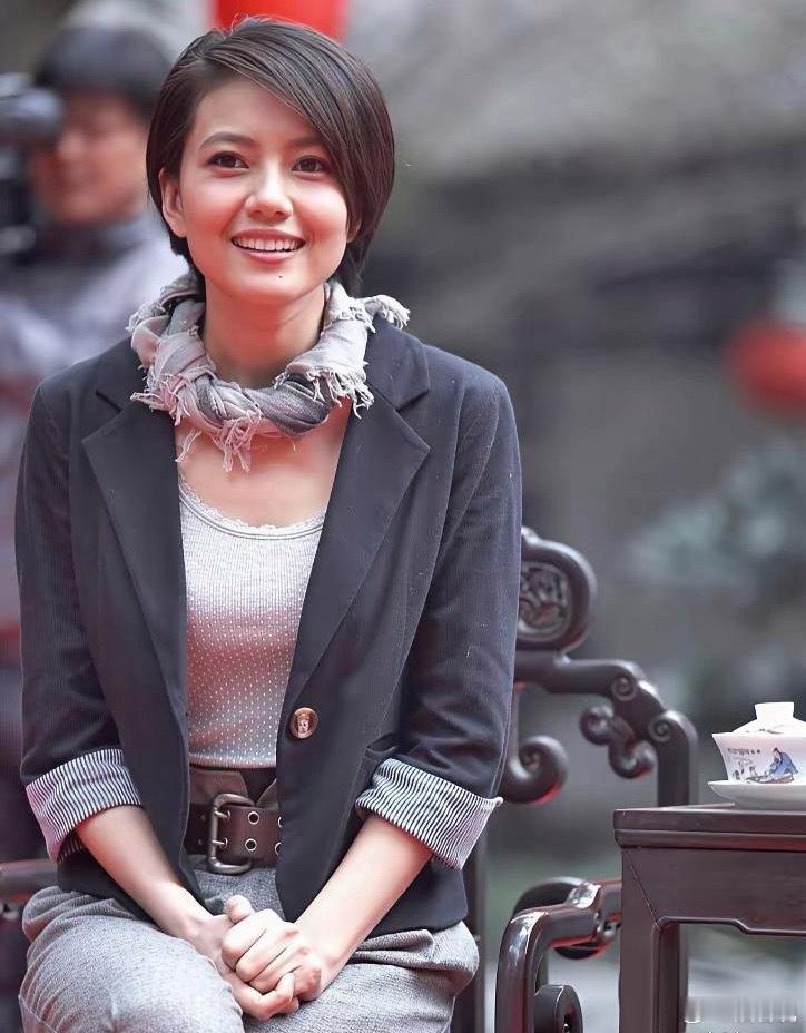 这究竟是高圆圆，还是梁咏琪？