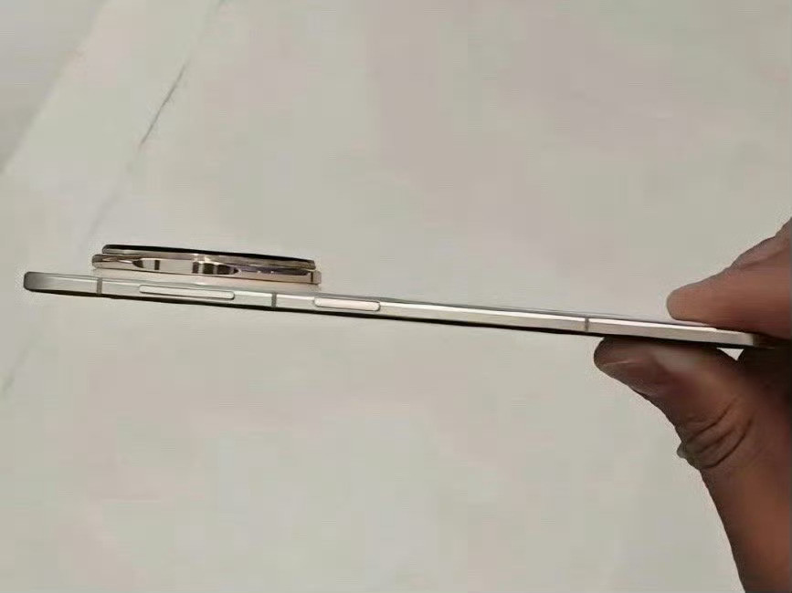 这…？有点突兀啊。​​​