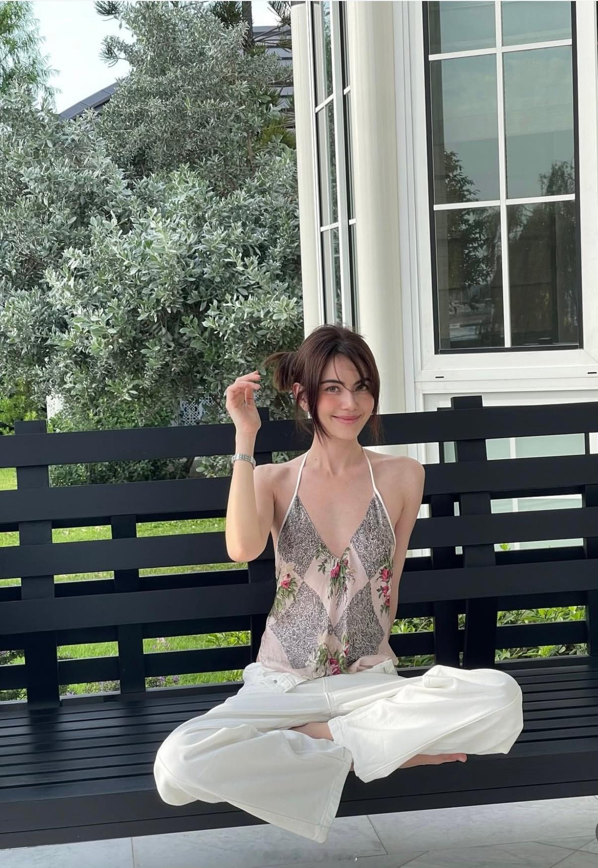 maidavikamai麦泰国瘦骨仙家里养了三条狗现在又开始养猫了看女明星