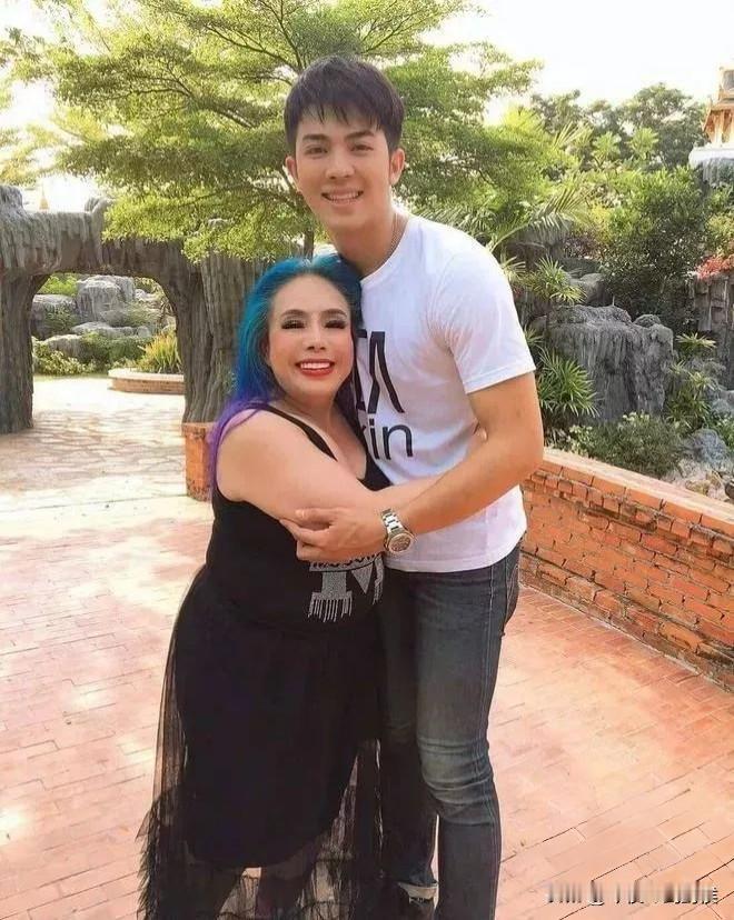 我股票群里的一个小伙儿，前年终于实现了生存自由，他只玩ST股，曾经有一只股票满仓