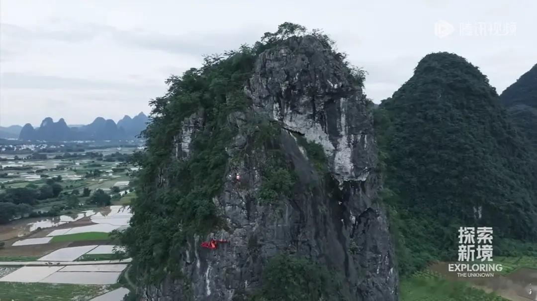 考眼力，王一博在哪里​​​