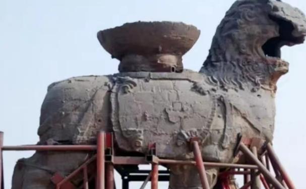 公元593年，古人制造了一座32吨的铁狮子，历经千年而不朽。一千四百多年前，