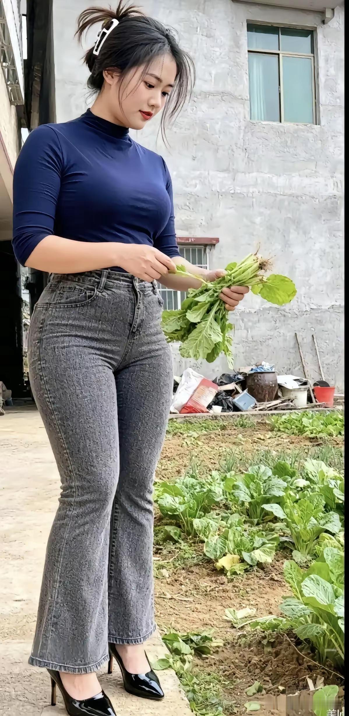 捣练子·园蔬园圃绿，野蔬香，四时鲜翠绕茅堂。客来随意摘新味，不必沽钱入