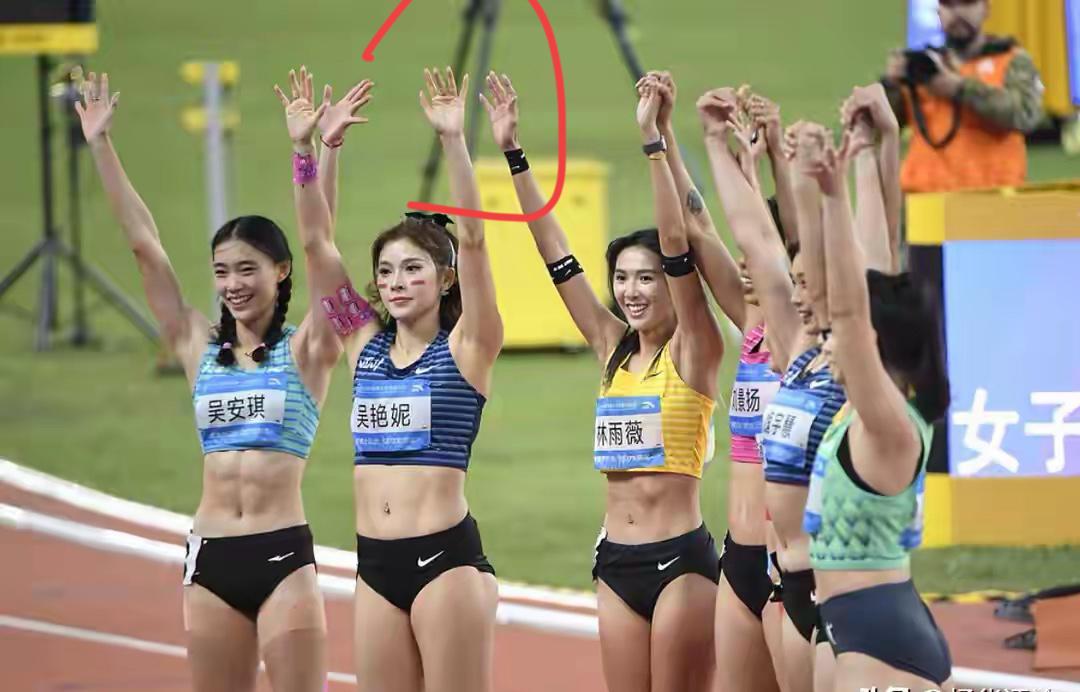 吴艳妮张扬的个性融入不了团队，不受团队欢迎，第15届全国运动会女子100米跨栏决