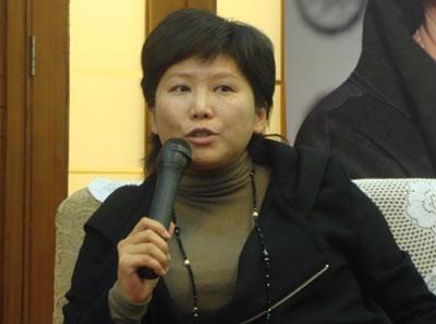 “一夫一妻制违反人性”，北京医科大学曲黎敏教授，在一次课堂上痛心疾首地指出：95