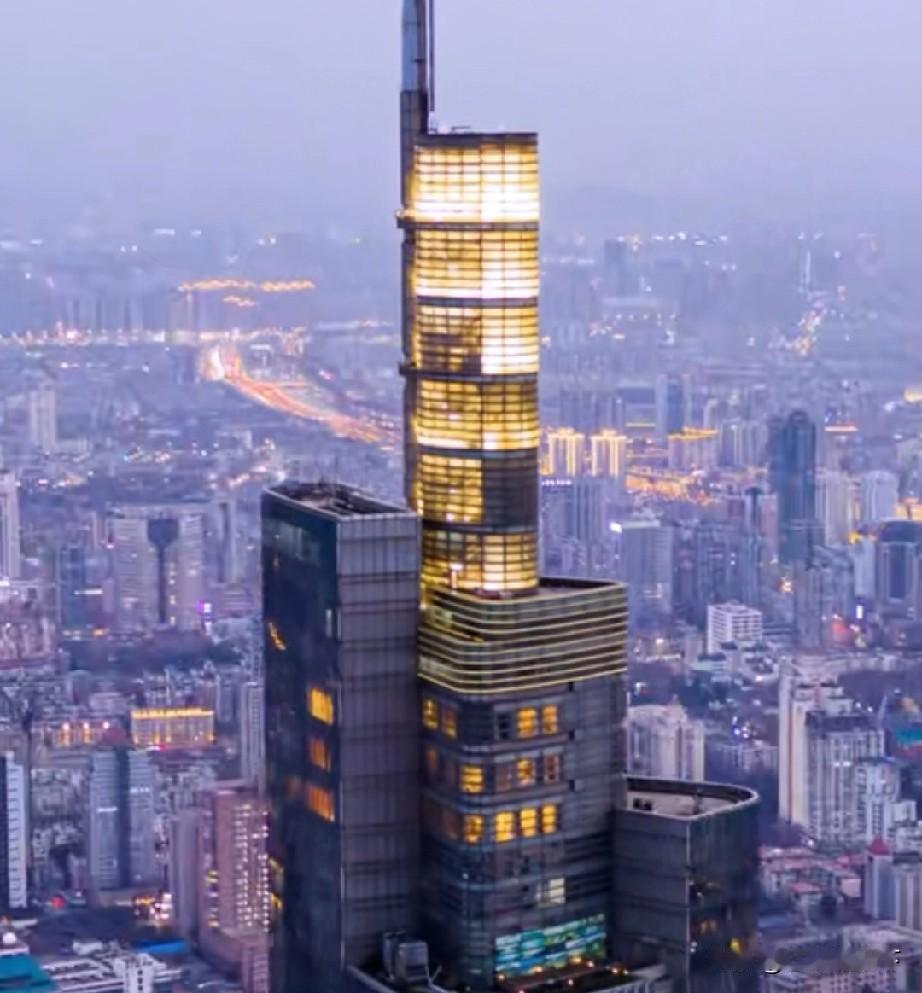 江苏省万亿城市5座，浙江省万亿城市3座，长三角总计10座万亿城市1月28号，江