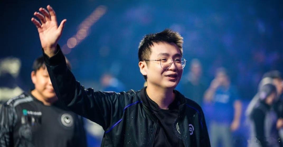 Xinq：很多人就尬黑毛哥，毛哥很细节的啊，很多细节你可以学一辈子，细节怪兽好吧