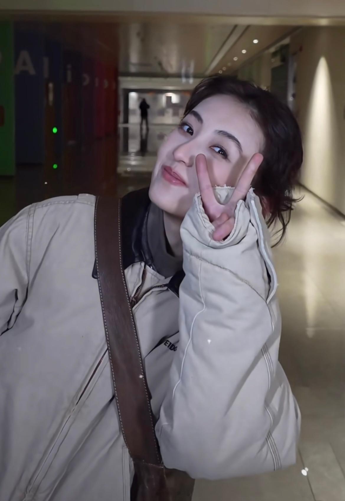 张子枫，大彬子又来了！今天开心吗？