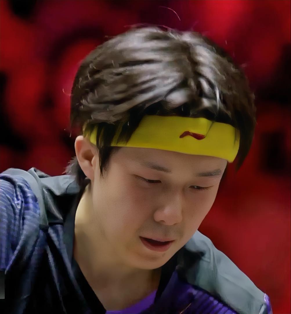 “吃饭怎么不叫我？”干饭大王王楚钦在肖战指导的儿子肖凯文的视频下方留言，这句