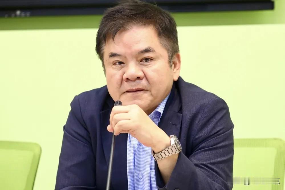 郑丽文提两岸一中庄瑞雄叫嚣：对现状最大破坏针对国民党主席郑丽文强调两岸同属