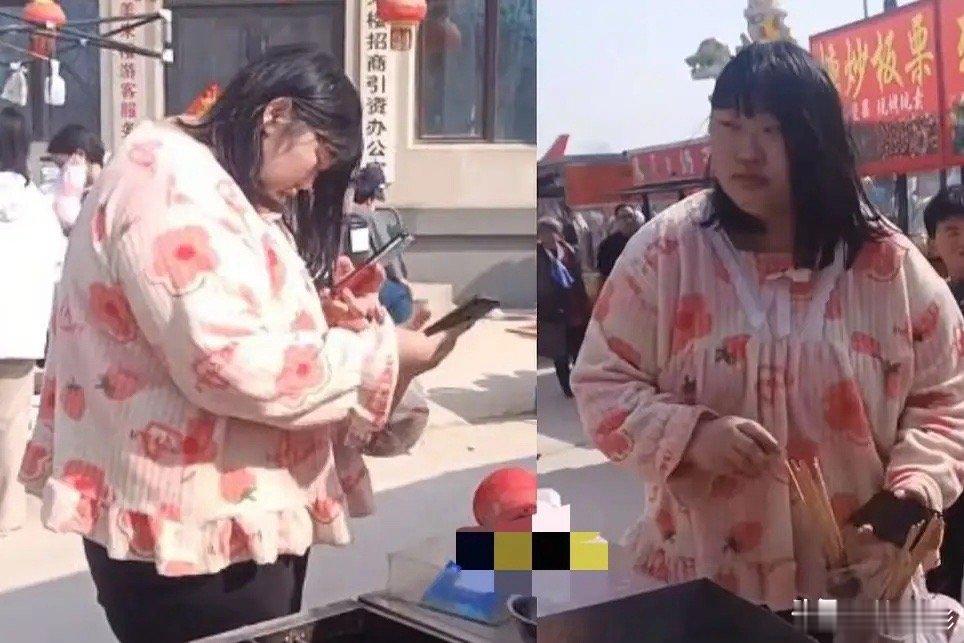 大衣哥女儿出来买撸串，一伙人对着她拍摄，雪梅很有个性，直接骂上了，“你们有毛病，