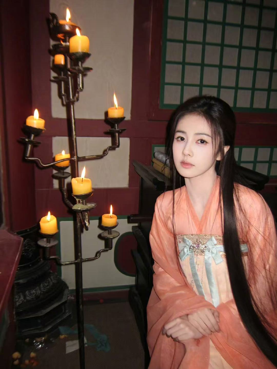 唐宫奇案血色天资篇白鹿很喜欢血色天姿这个案子期待今晚唐宫奇案血色天资篇啦！坐等播