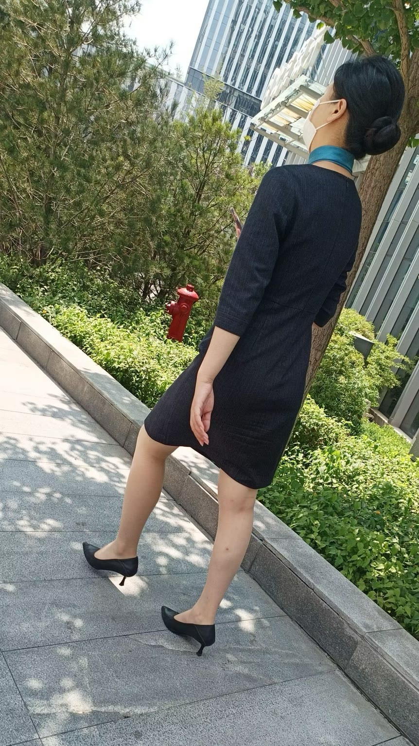 忙而不乱，累而不疲；忙得快乐，累得欢喜