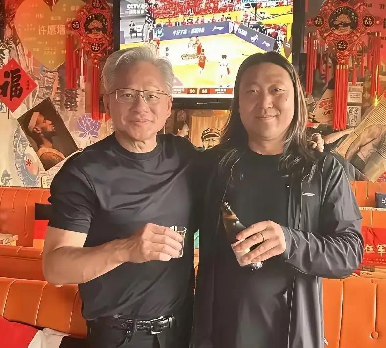 不管你是经营啥，有了这样的合影以为着啥？开店有了和名人的合影，那作用可大了去了！