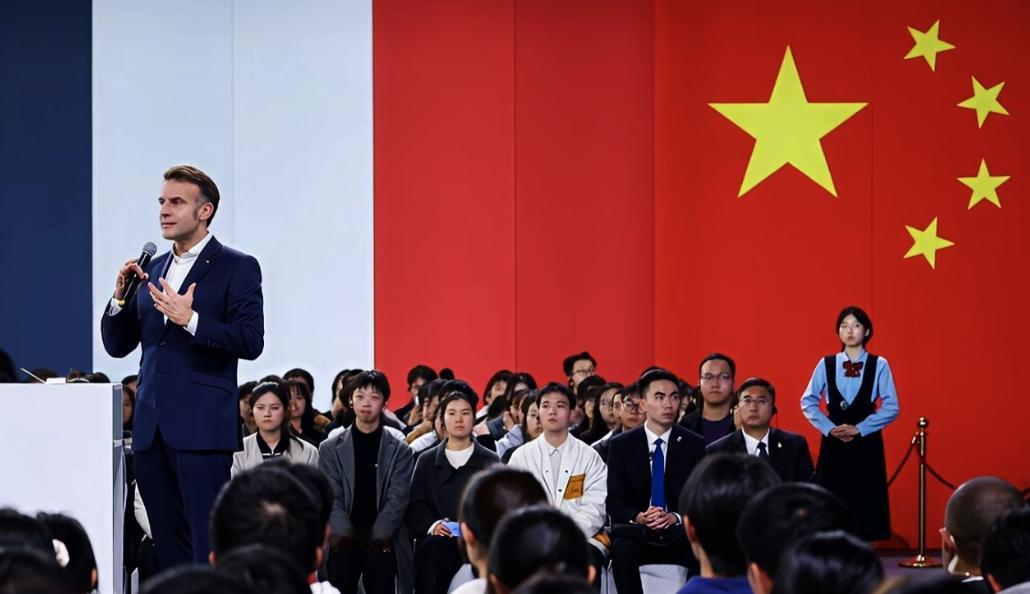 马克龙访华的快乐，让全世界的总统都慕了，让全世界的人，都酸了！最近马克龙访华