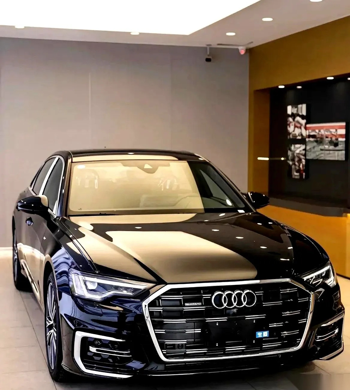 今天差点就把奥迪A6L提了。落地33万多。你没看错,我也没疯,就是那个以前办齐了