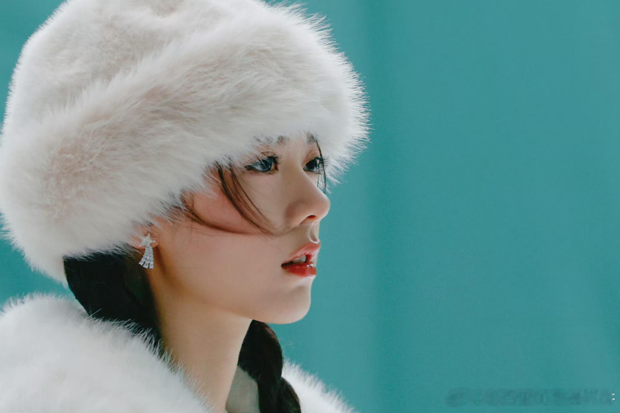 赵今麦这个造型太好看了，雪的女儿