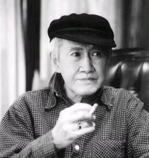 1979年，两次被捕入狱的木心出狱后，竟被聘为上海交通大学的教授，可他却毅然放弃