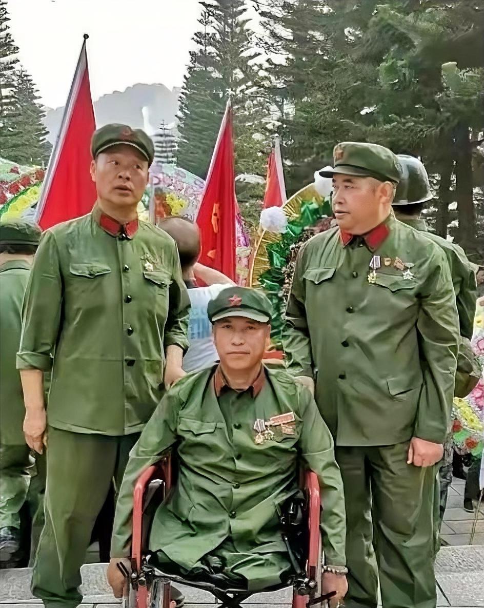 1996年，贵州一保安殴打一名失去双腿的三轮车司机，然而，当警察看到残疾司机的身