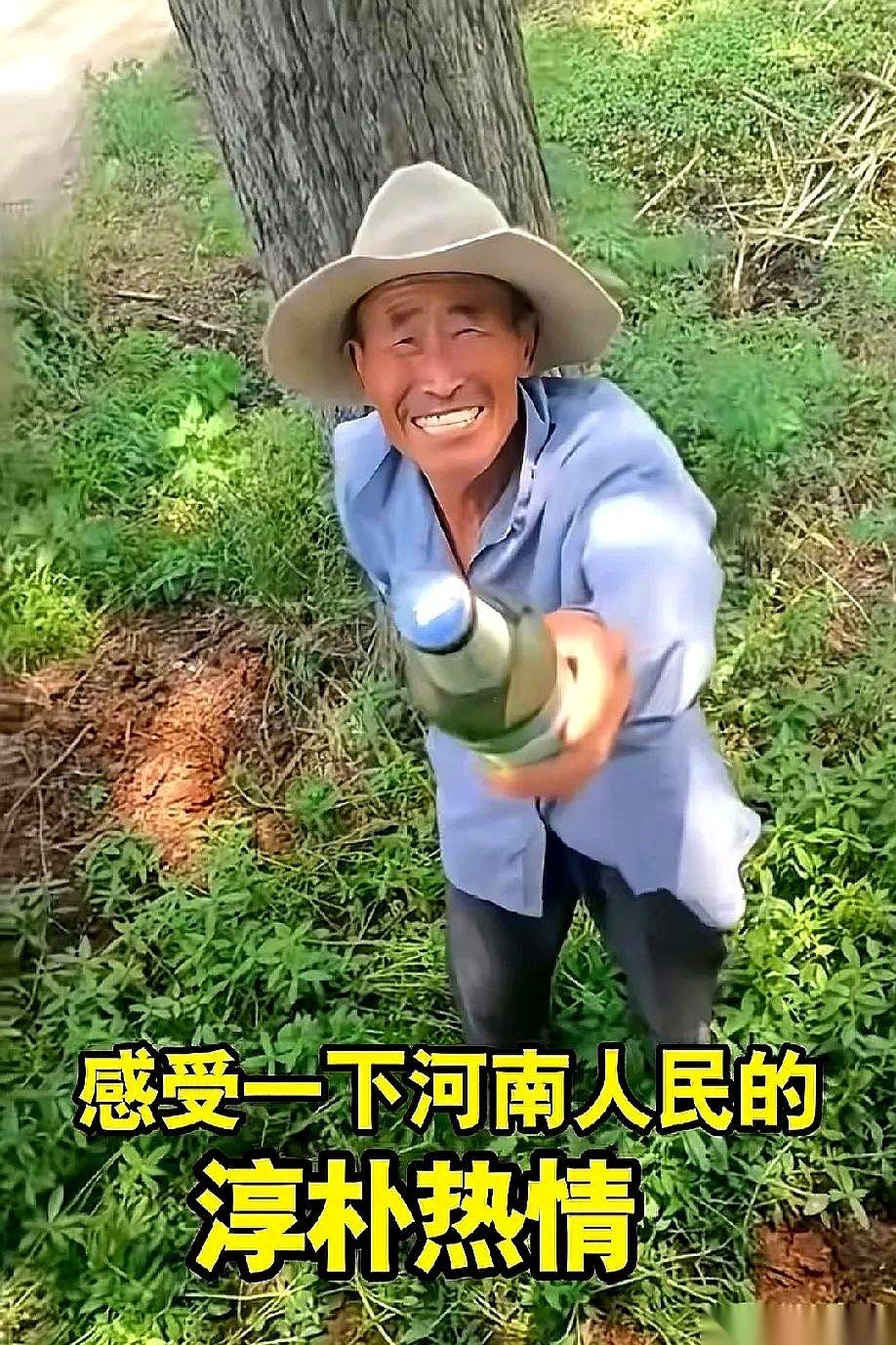 收割机师傅们这回算是“困”在河南出不去了。机器没毛病，路也顺当，偏偏这路就是启不