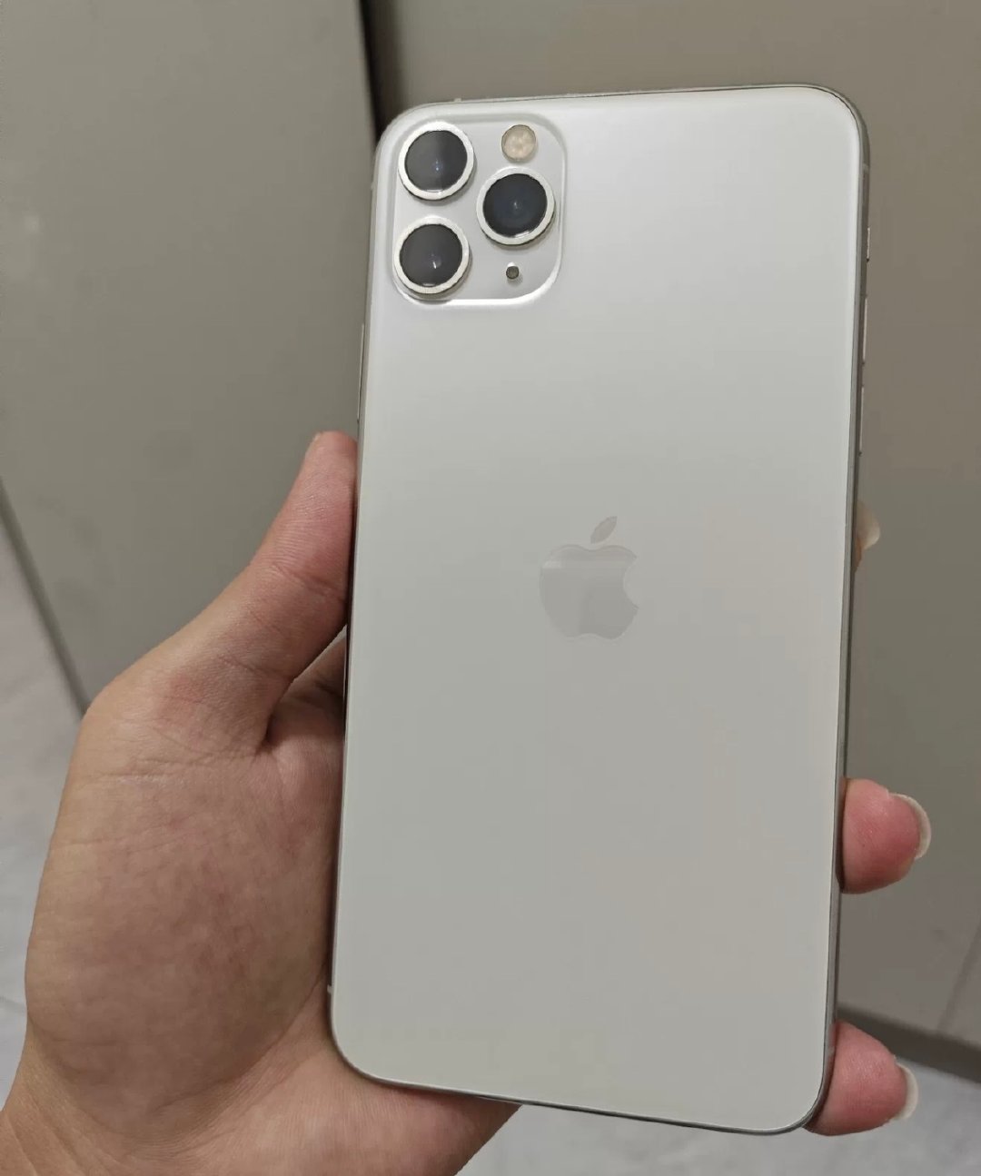 #ProMax命名被吐槽泛滥#冷知识，全世界第一台ProMax是iPhone11ProMax，发布于