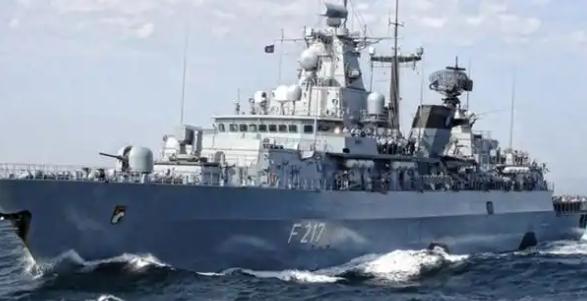 美国喊自由航行，英国喊自由航行，于是越南也叫嚣自由航行！荷兰试了一把，可以；日本