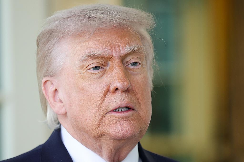 美国在押注，中国同样在押注，美国赌中国不敢武力收复台湾，不敢对日本动武，而中国则