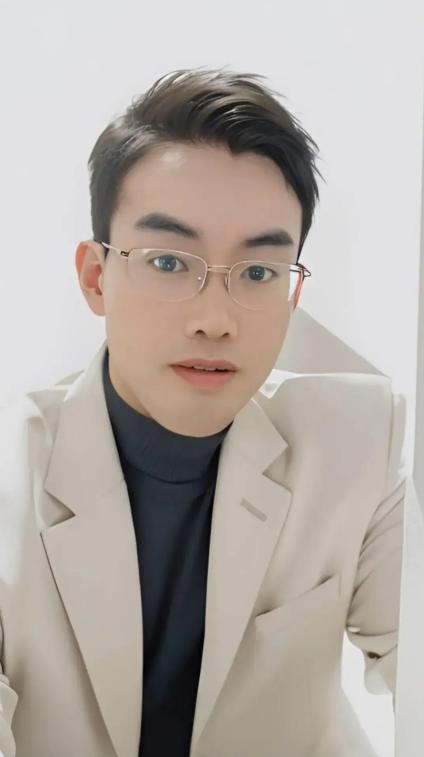 老家的媒婆给我介绍一个45岁离异带娃的女人，各方面条件不如我，还敢要彩礼8万8，