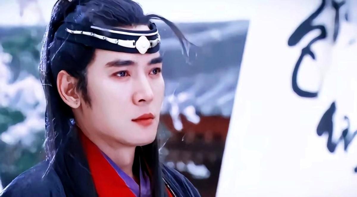 有些男演员，简直就是为古装而生的。说到焦恩俊，脑子里立马蹦出四个字：风华绝代