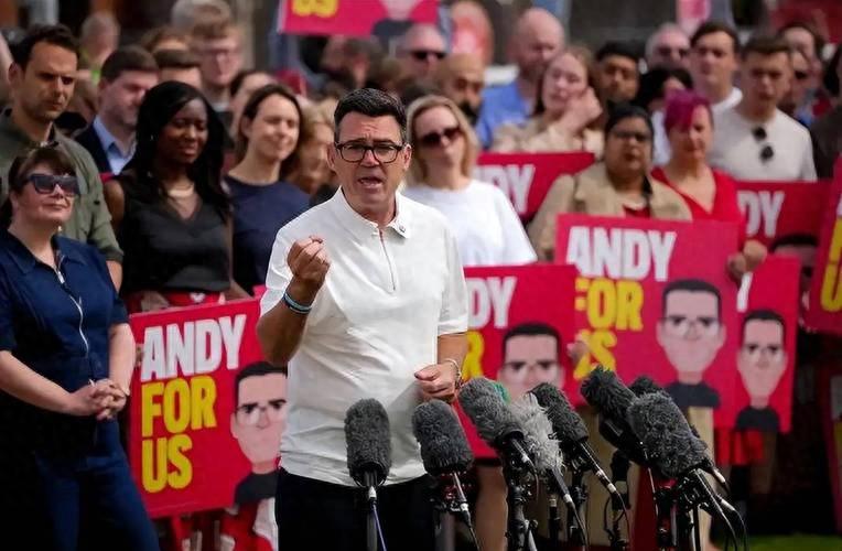 中企索赔10亿2天后，英国新首相动手了，上任第一把火冲着中国？ 说真的，这事