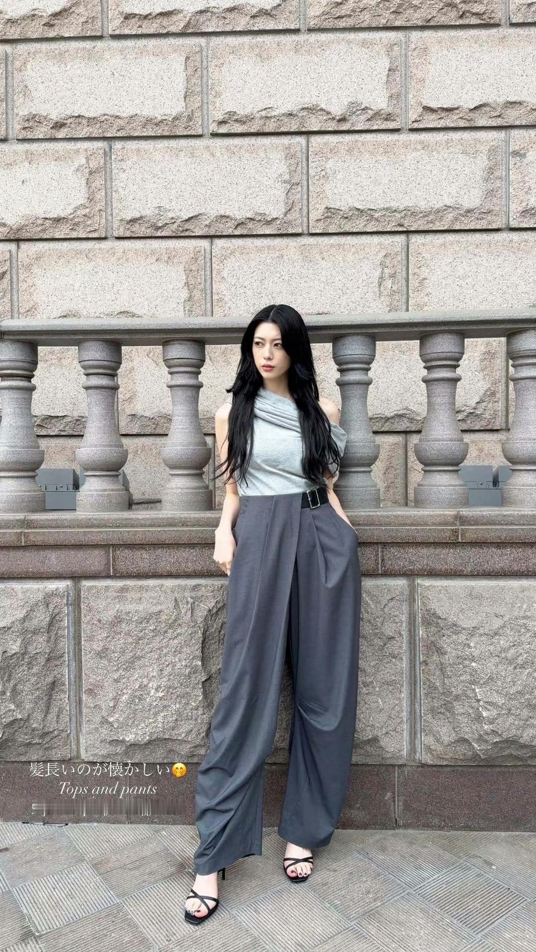 三吉彩花近期Plog​​​