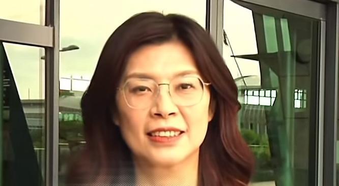 复旦大学的沈逸教授听三妹提到“郑丽文说自己当选国民党主席以后要组团去拜会高市早苗
