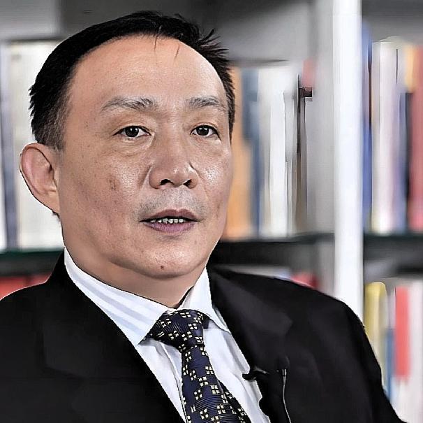 最狠的间谍，不偷你的情报，也不策反你的人，而是直接在你家里，帮你“立规矩”！