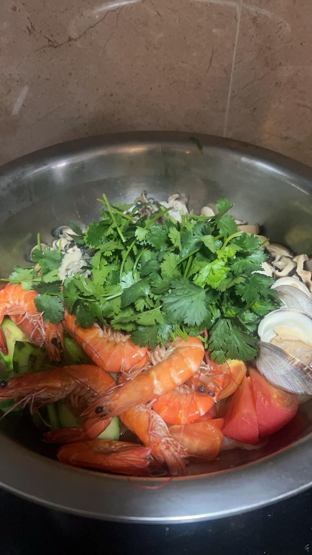 出差回来这也想吃那也想吃。赶紧整一锅乱炖救命一下减脂餐