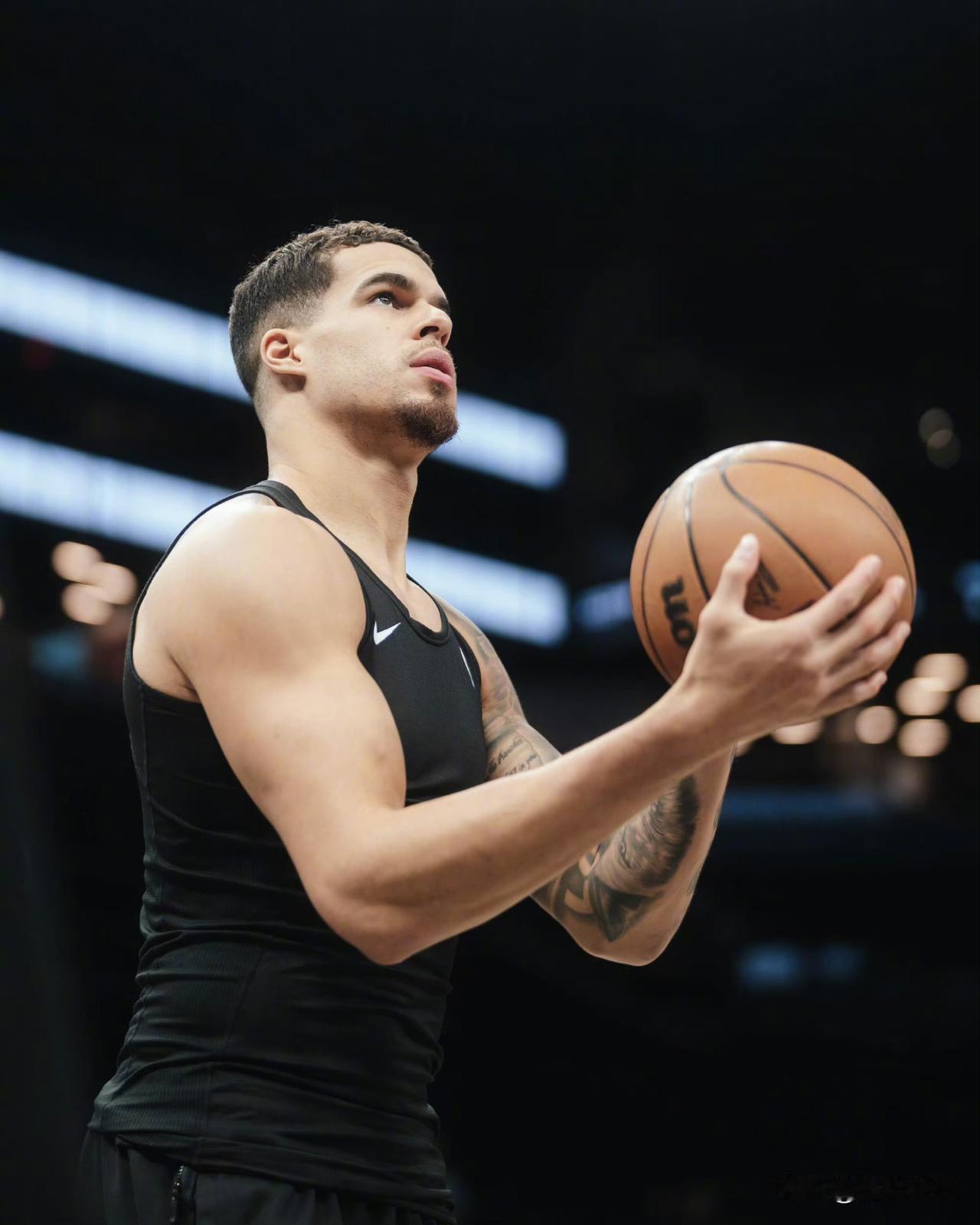 10个首轮！篮网队加入字母哥争夺战！据美媒NBACentral报道：篮网队预