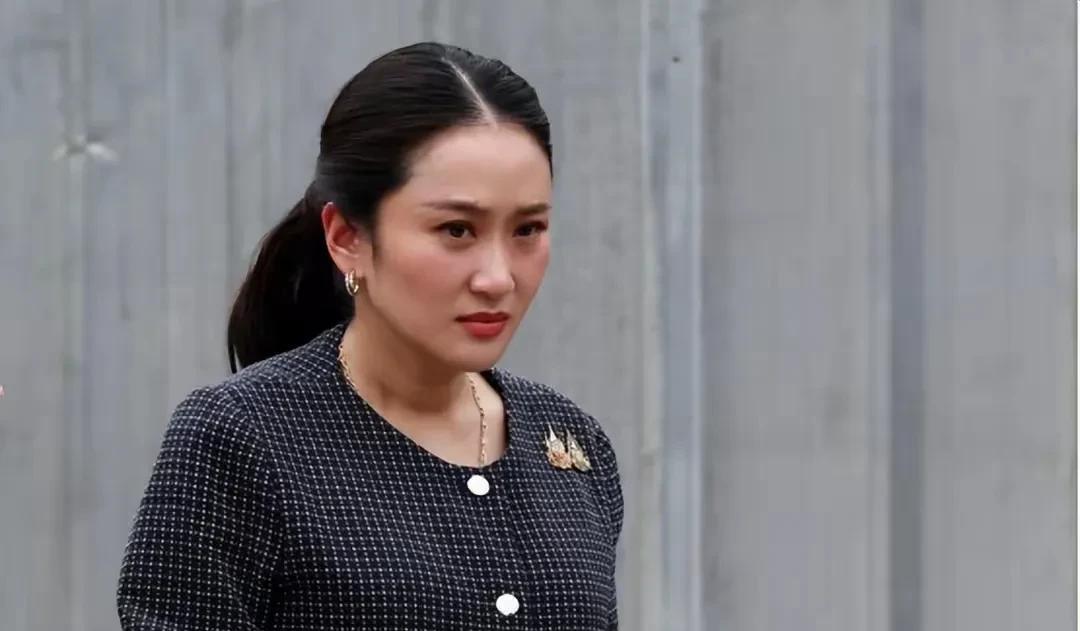 泰国政坛爆雷：“录音门”引发佩通坦执政危机，王权与军方的阴影再度笼罩#泰国女总