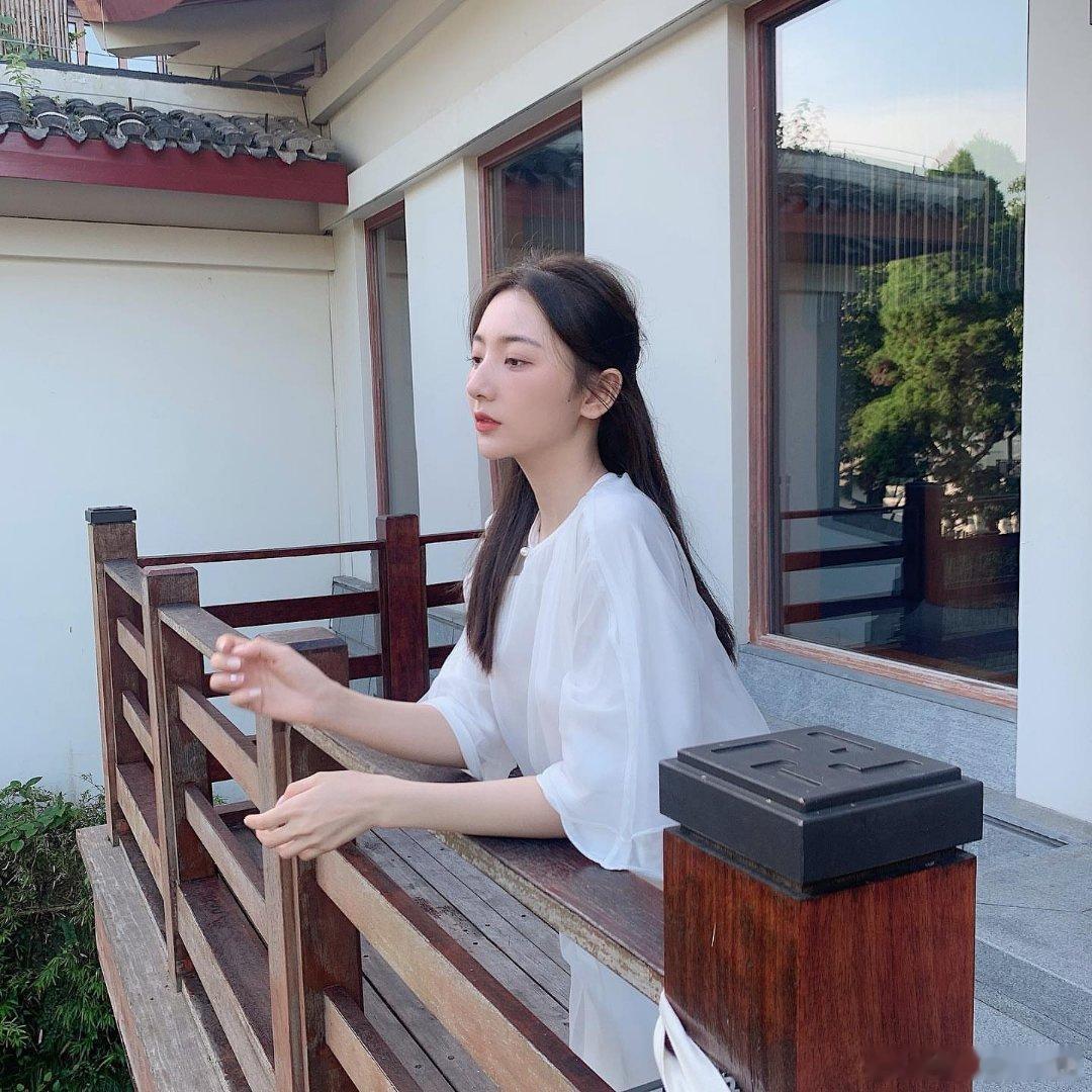 有哪些女生日常好看的穿搭可以借鉴