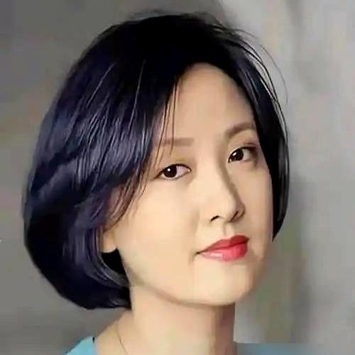“我不是王熙凤，我只是演了王熙凤。”邓婕在镜头前极力撇清，可陈晓旭早就一语道破。