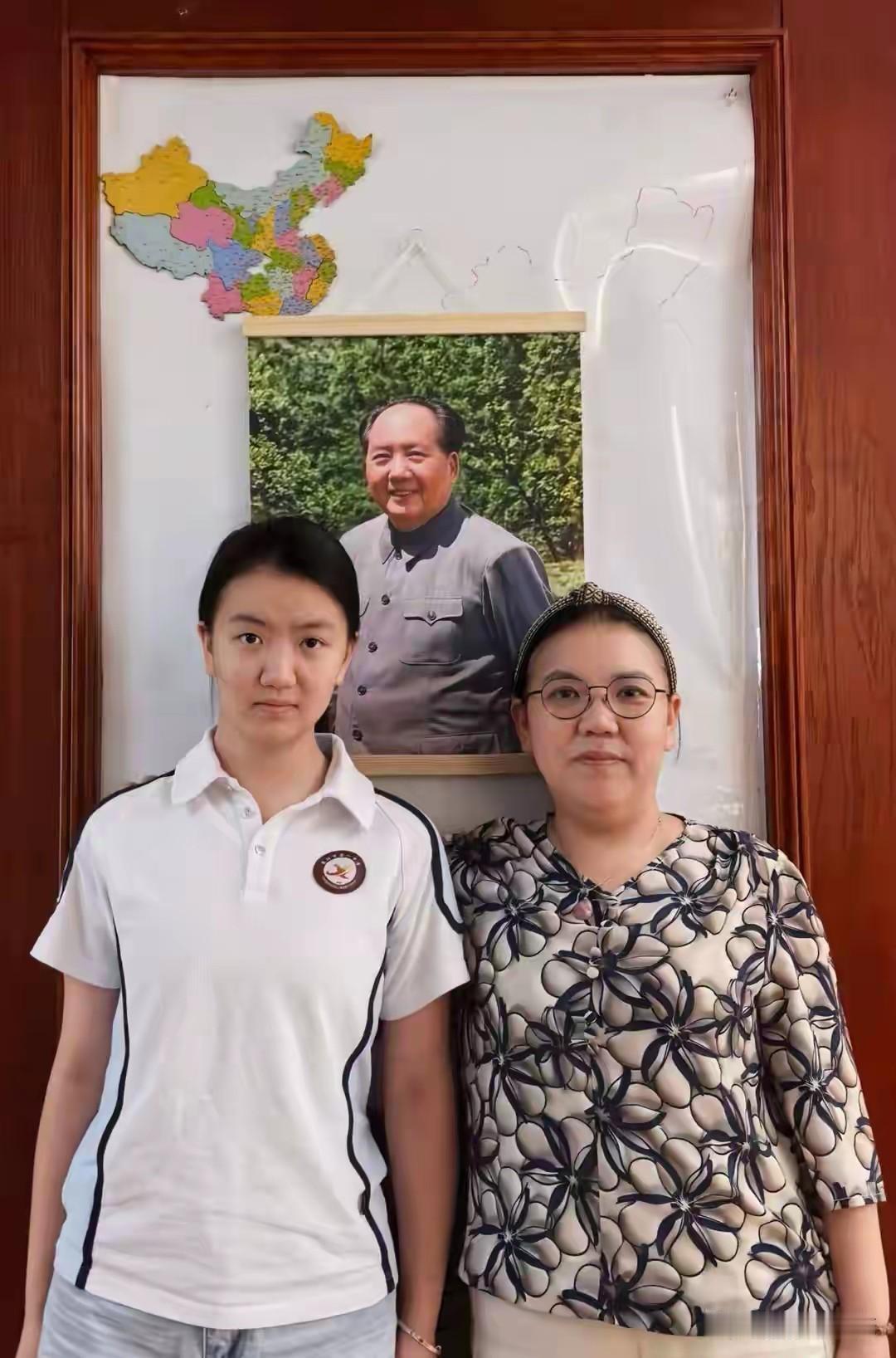 太飒了，湖北，一女生高考630分被海军航空大学录取，成为全校今年21名军警类录取