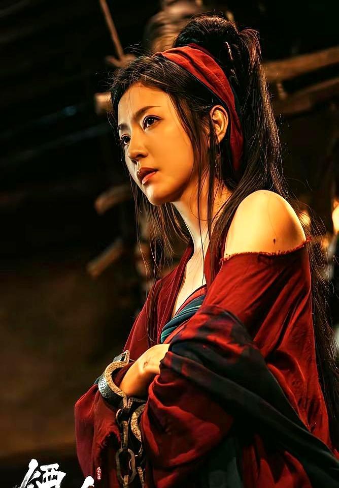 你敢信？60岁李连杰扫腿差点干倒张晋！吴京在旁边都看傻了为了吴京的《镖人风