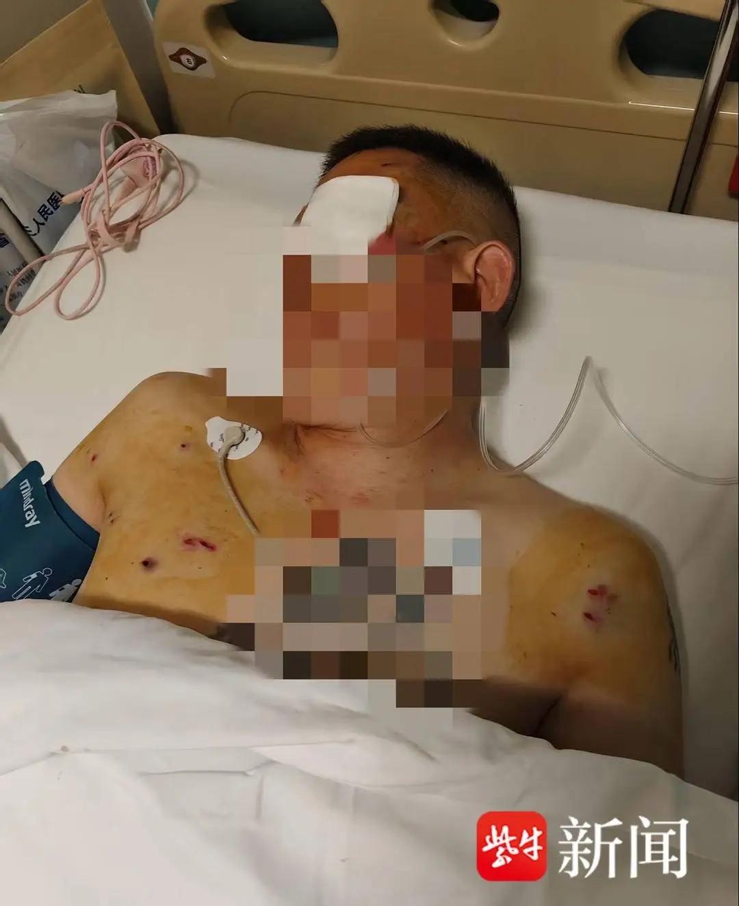 河南郑州，男子在银行预约取款170万，取完钱，他拎着装满现金的箱子独自往出走，谁