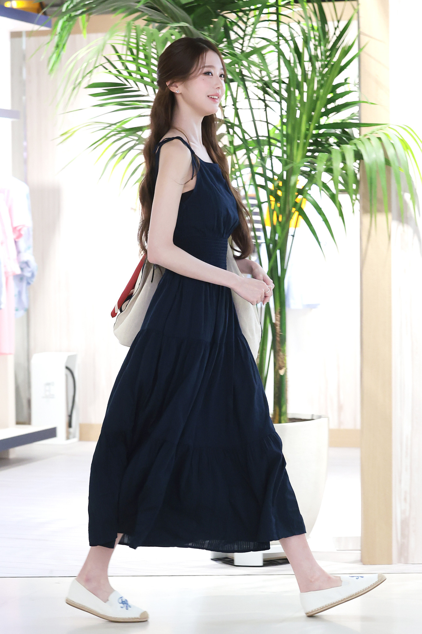 张元英forTommyHilfiger门店活动look