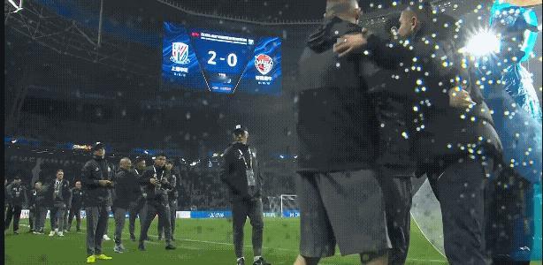 上海申花2：0击败青岛海牛，本来以为本赛季申花扣了10分，会态度消沉，遇到青岛海