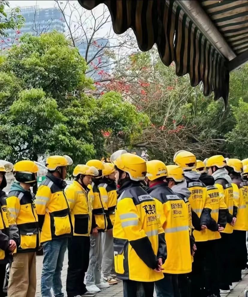 外卖竟然也出新国标了‼️但也是几家欢喜几家愁吧！美团外卖、饿了么、京东到家、