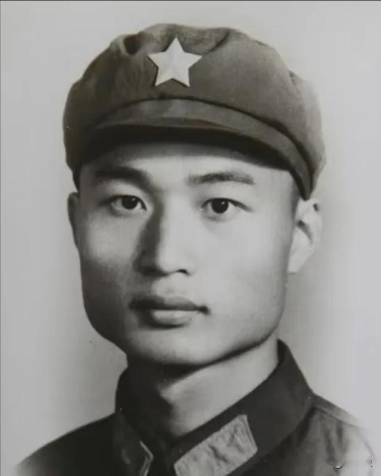 1951年，飞行员刘玉堤，面对累计飞行上千小时、历经二战淬炼的美军王牌飞行员，创