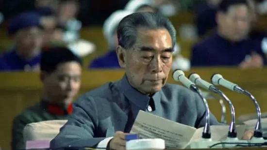 伟人周总理[祈祷][祈祷][祈祷]为了新中国，他奉献了自己的一切。图片上这是