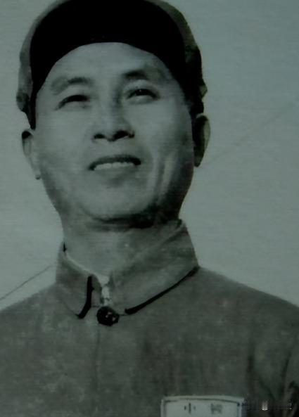 1941年，谢育才夫妻在牢里生下儿子，为了逃出牢狱继续革命，只能忍痛舍弃骨肉，怎